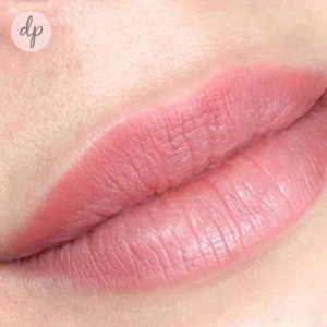 Dermatopigmentatie powder lips 3